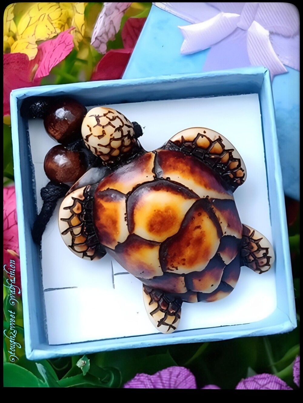 🆕️ARTISAN CARVED RESIN TURTLE ADJUSTABLE NECKLACE  ( A4) GIFT BOXED